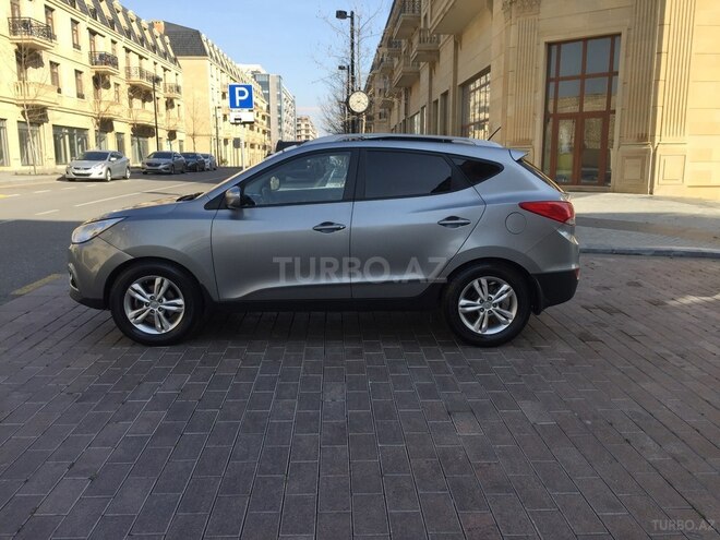 Hyundai ix35 2010, 155,000 km - 2.0 л - Bakı