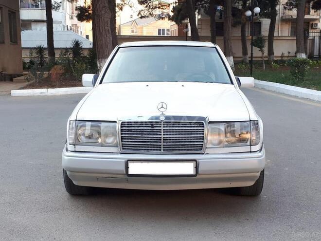 Mercedes E 300 1993, 3,000 km - 0.3 l - Bakı