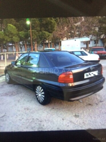 Opel Astra 1993, 180,000 km - 1.6 л - Sumqayıt