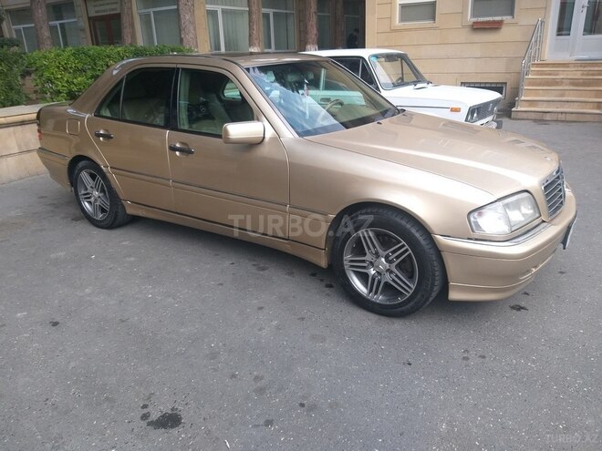 Mercedes C 230 1999, 345,000 km - 2.3 l - Bakı