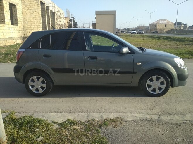 Kia Rio 2006, 85,000 km - 1.4 l - Sumqayıt