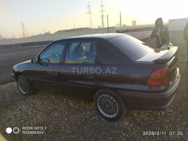 Opel Astra 1995, 296,000 km - 1.6 л - Sumqayıt