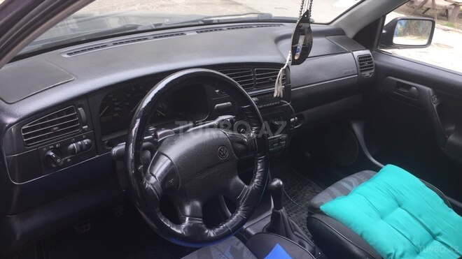 Volkswagen  1995, 235,000 km - 1.8 l - Bakı