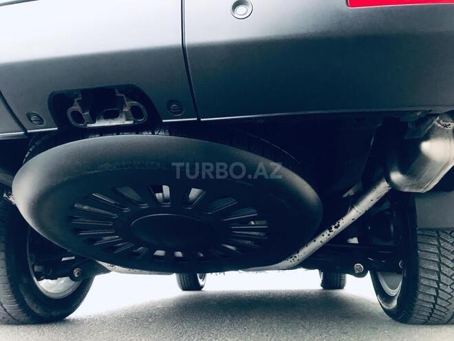 Land Rover Discovery 2016, 41,000 km - 3.0 l - Bakı