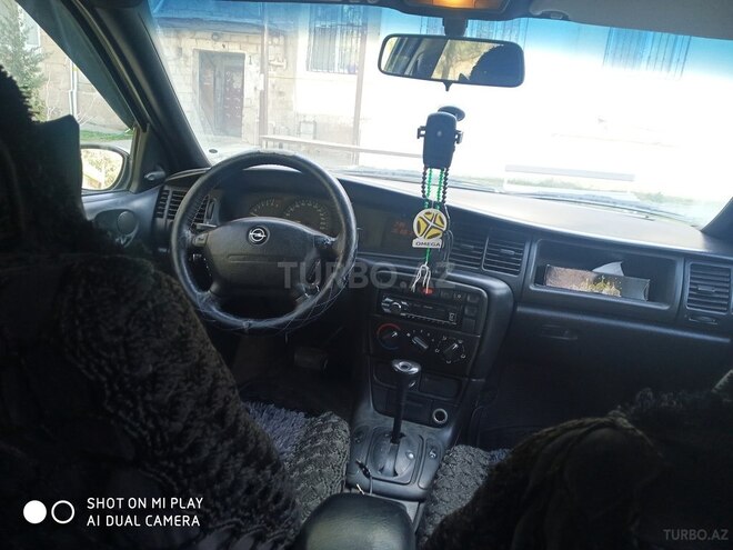 Opel Vectra 1997, 235,000 km - 1.6 л - Sumqayıt