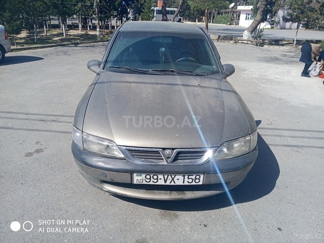 Opel Vectra 1997, 235,000 km - 1.6 л - Sumqayıt