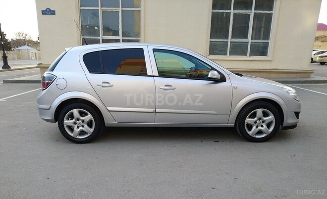 Opel Astra 2007, 240,000 km - 1.3 л - Bakı