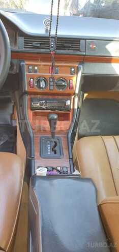 Mercedes E 250 1995, 495,000 km - 2.5 l - Bakı