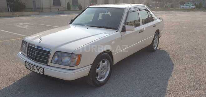 Mercedes E 250 1995, 495,000 km - 2.5 l - Bakı