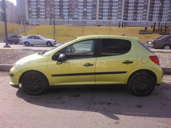 Peugeot 207 2006, 207,000 km - 1.4 l - Bakı