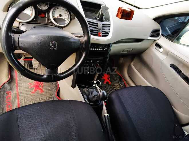 Peugeot 207 2006, 207,000 km - 1.4 l - Bakı