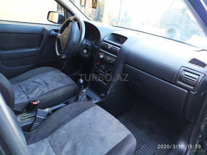 Opel Astra 1999, 225,000 km - 1.6 л - Quba