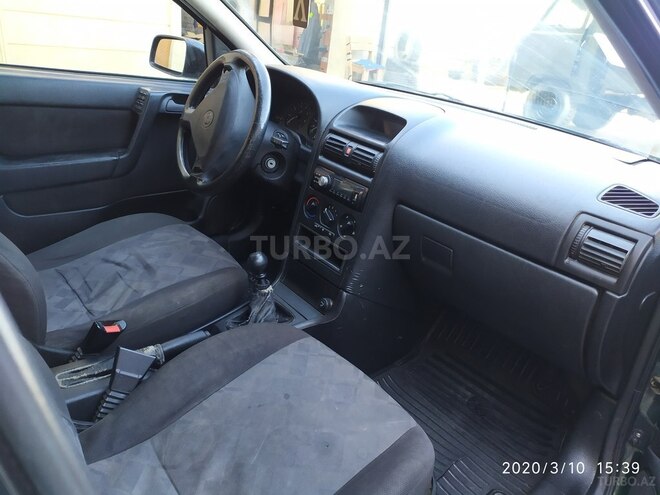 Opel Astra 1999, 225,000 km - 1.6 л - Quba