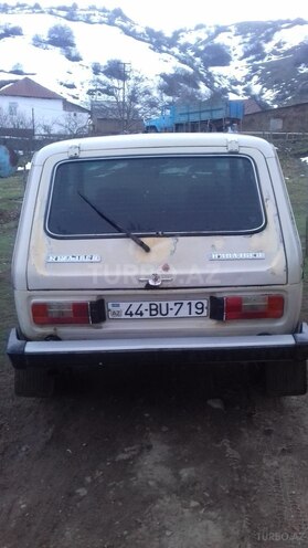 LADA (VAZ) Niva 1990, 1,266 km - 0.2 l - Lerik