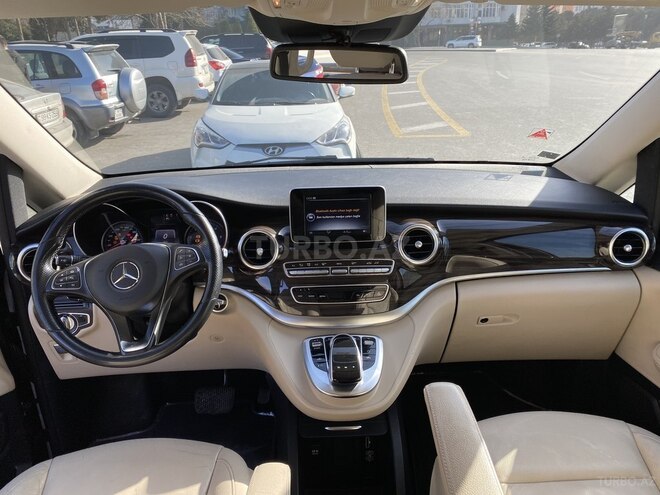 Mercedes V 220 2018, 67,000 km - 2.2 l - Bakı