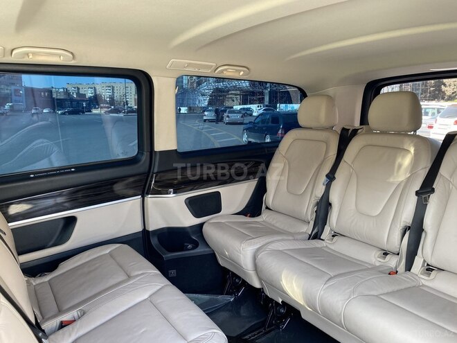 Mercedes V 220 2018, 67,000 km - 2.2 l - Bakı