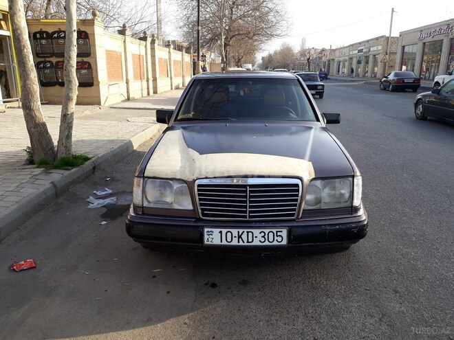 Mercedes E 230 1991, 214,521 km - 2.3 л - Bərdə