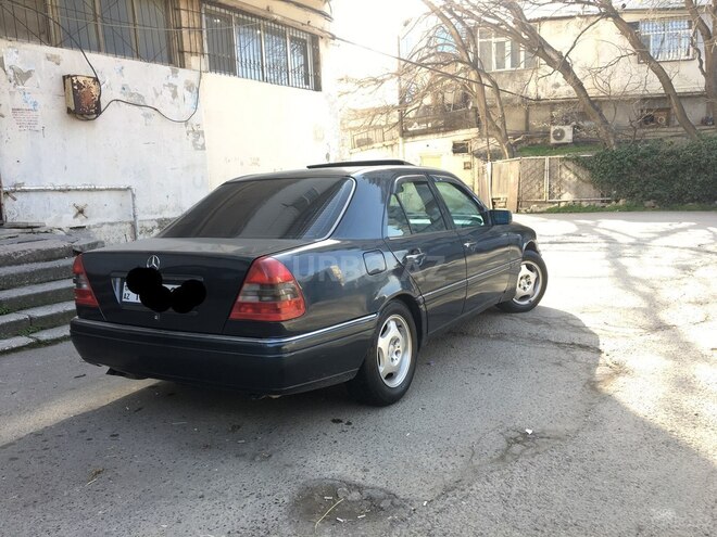 Mercedes C 220 1996, 366,800 km - 2.2 л - Biləsuvar