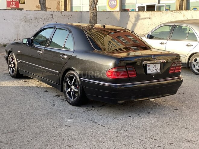Mercedes E 240 1998, 340,000 km - 2.4 л - Bakı