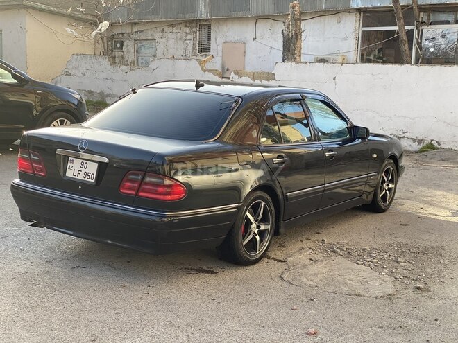 Mercedes E 240 1998, 340,000 km - 2.4 л - Bakı