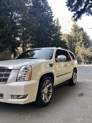 Cadillac Escalade 2011, 138,000 km - 6.2 l - Bakı
