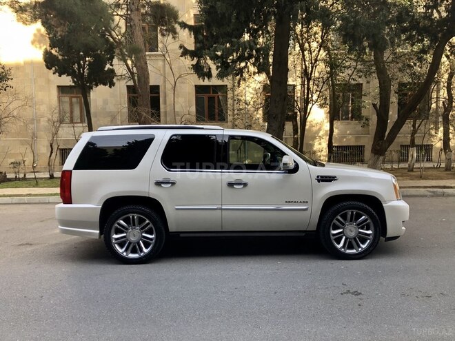 Cadillac Escalade 2011, 138,000 km - 6.2 l - Bakı