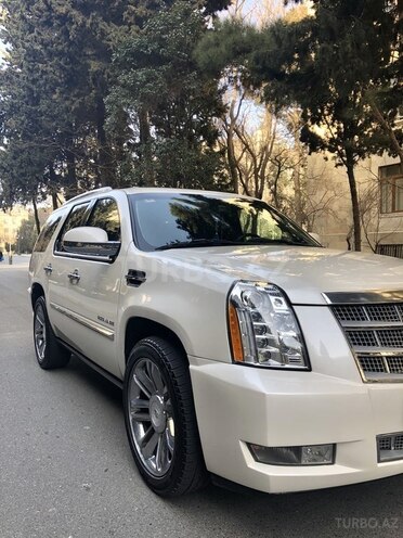 Cadillac Escalade 2011, 138,000 km - 6.2 l - Bakı