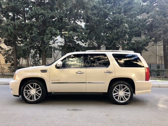 Cadillac Escalade 2011, 138,000 km - 6.2 l - Bakı