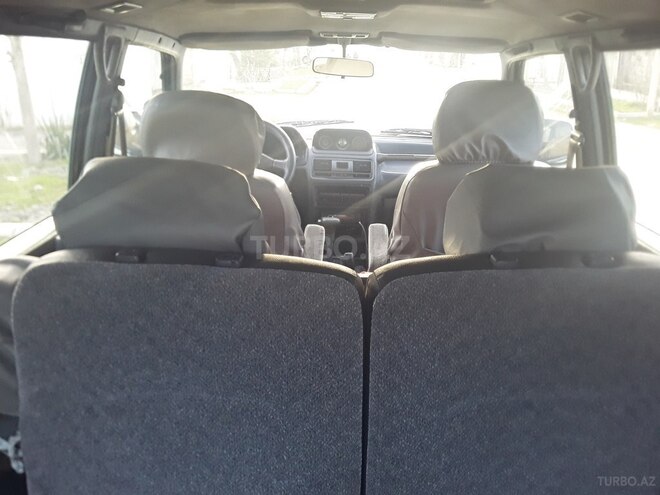 Mitsubishi Pajero 1994, 189,000 km - 2.8 l - Salyan