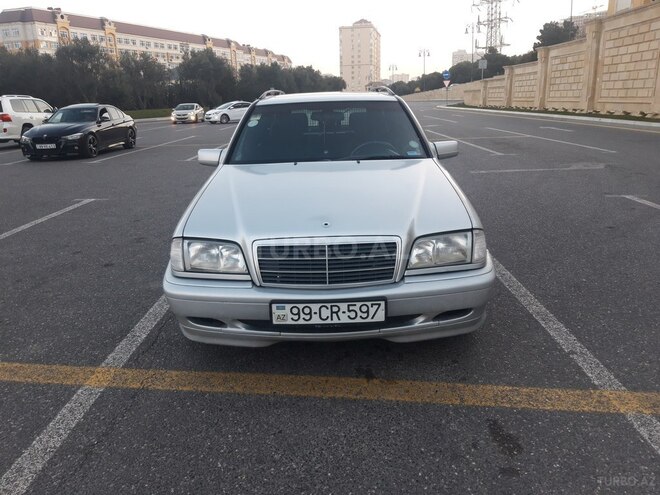 Mercedes C 200 2000, 32,460 km - 2.0 l - Bakı