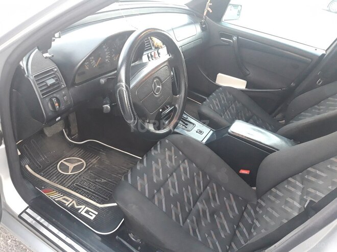 Mercedes C 200 2000, 32,460 km - 2.0 l - Bakı
