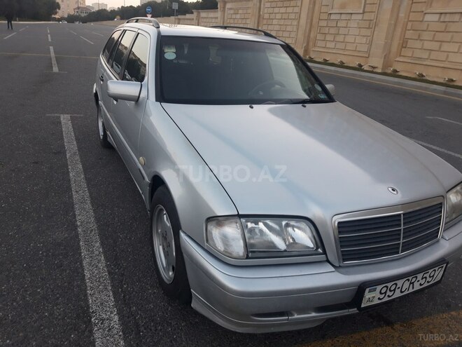 Mercedes C 200 2000, 32,460 km - 2.0 l - Bakı