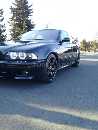BMW 530 1999, 279,000 km - 3.0 l - Qax