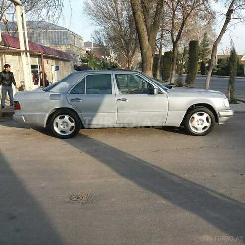 Mercedes E 250 1991, 453,000 km - 2.5 л - Ağcabədi