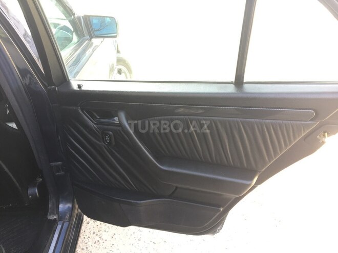 Mercedes C 220 1996, 324,000 km - 2.2 l - Bakı