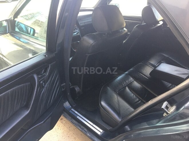 Mercedes C 220 1996, 324,000 km - 2.2 l - Bakı