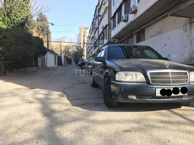 Mercedes C 220 1996, 324,000 km - 2.2 l - Bakı