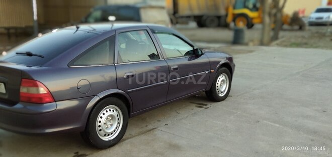Opel Vectra 1998, 280,000 km - 2.0 л - Gəncə