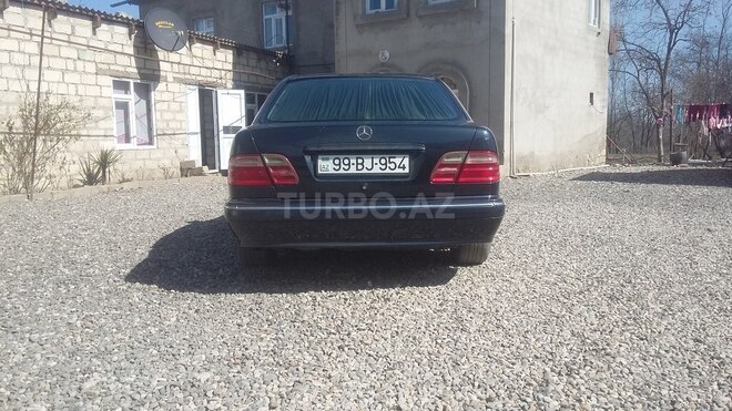 Mercedes E 240 1999, 260,243 km - 2.4 l - Xaçmaz