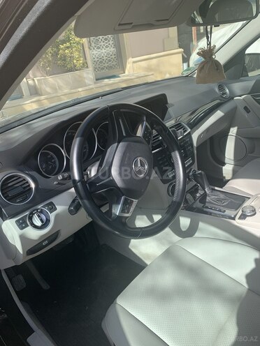 Mercedes C 180 2012, 92,500 km - 2.2 л - Bakı