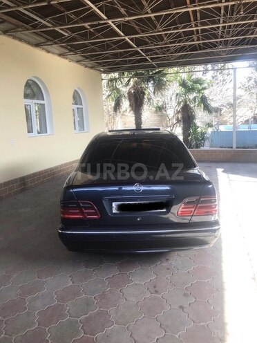 Mercedes E 270 2000, 321,000 km - 2.7 л - Bakı