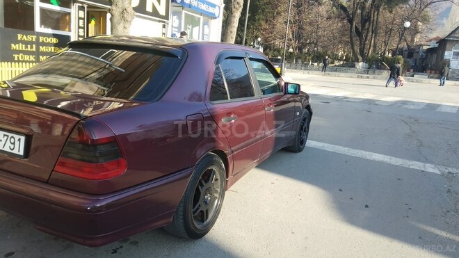 Mercedes C 200 1997, 320,000 km - 2.0 l - Şəki