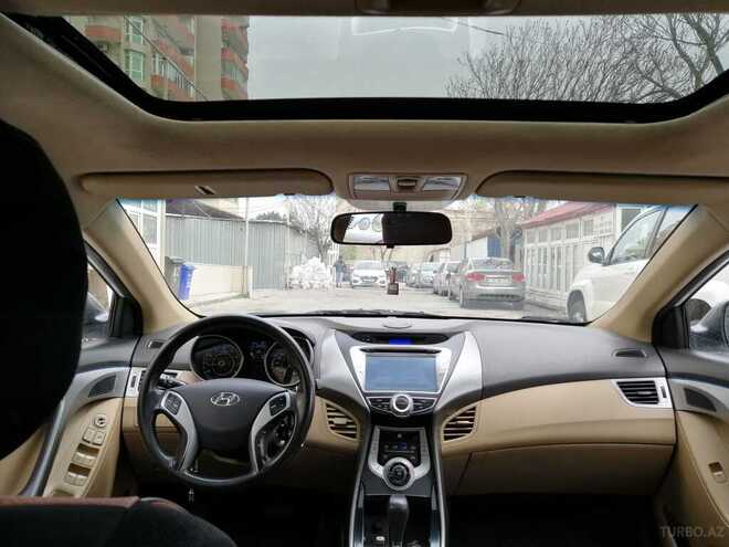 Hyundai Elantra 2011, 140,000 km - 1.8 l - Bakı