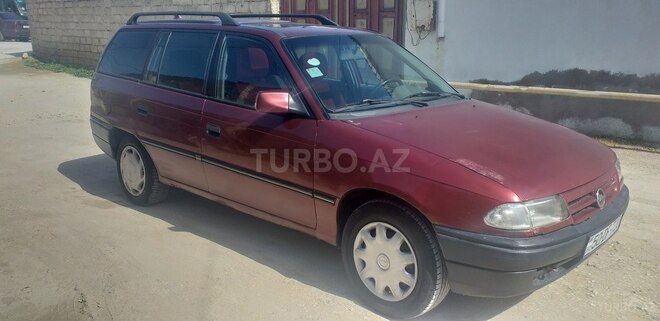 Opel Astra 1993, 325,000 km - 1.8 l - Bakı