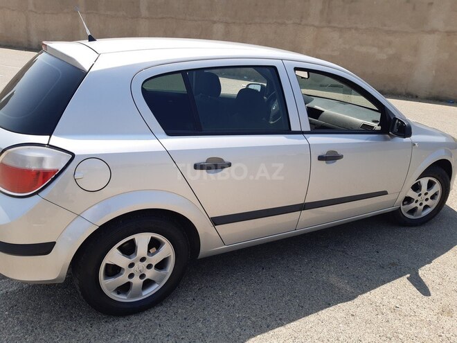 Opel Astra 2006, 205,800 km - 1.3 л - Bakı