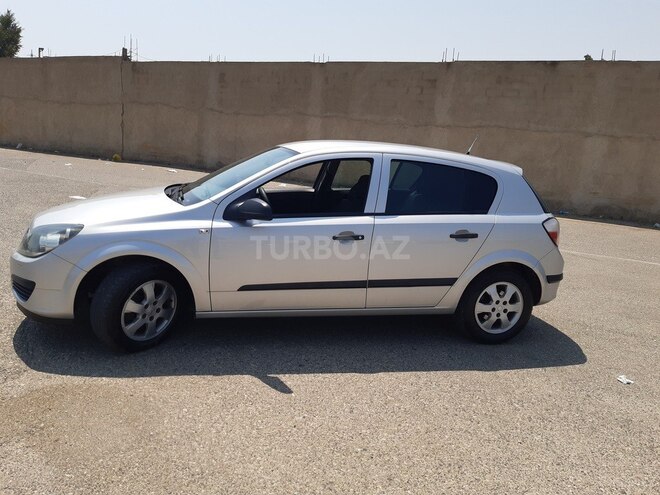 Opel Astra 2006, 205,800 km - 1.3 л - Bakı