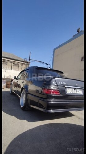 Mercedes E 220 1994, 407,300 km - 2.2 l - Bakı