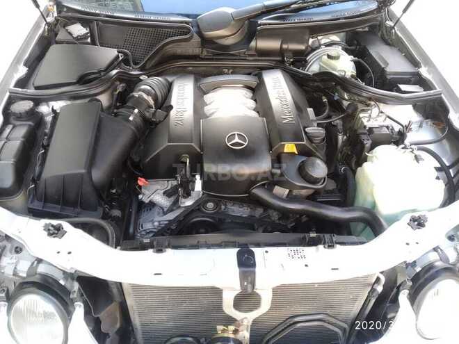 Mercedes E 240 2000, 268,663 km - 2.4 л - Bakı
