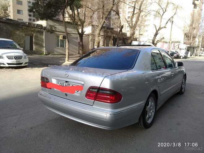 Mercedes E 240 2000, 268,663 km - 2.4 л - Bakı