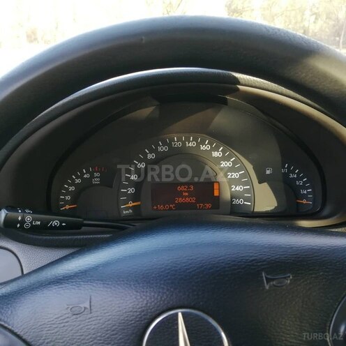 Mercedes C 220 2001, 268,000 km - 2.2 л - Bərdə